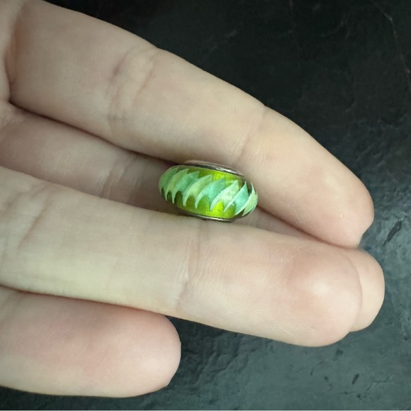 Pandora Green Glass Charm - Picture 3 of 4